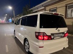 Photo of the vehicle Toyota Alphard