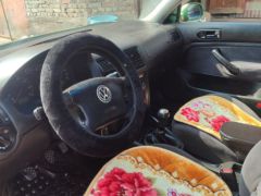 Сүрөт унаа Volkswagen Golf