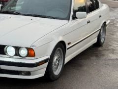 Photo of the vehicle BMW 5 Series