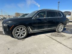 Photo of the vehicle BMW X7