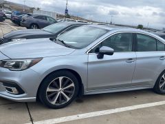 Photo of the vehicle Subaru Legacy