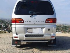 Фото авто Mitsubishi Delica