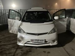 Фото авто Toyota Estima