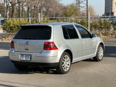 Photo of the vehicle Volkswagen Golf