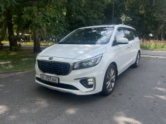 Photo of the vehicle Kia Carnival