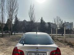 Сүрөт унаа Mitsubishi Carisma