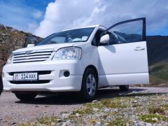 Photo of the vehicle Toyota Noah