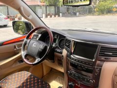 Сүрөт унаа Lexus LX