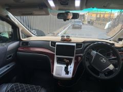 Сүрөт унаа Toyota Alphard