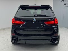 Photo of the vehicle BMW X5