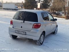 Сүрөт унаа Toyota Vitz