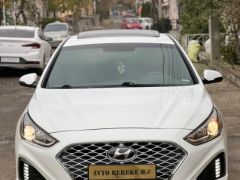 Photo of the vehicle Hyundai Sonata