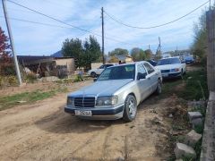 Photo of the vehicle Mercedes-Benz W124