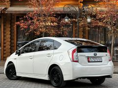 Сүрөт унаа Toyota Prius