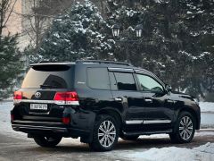 Фото авто Toyota Land Cruiser