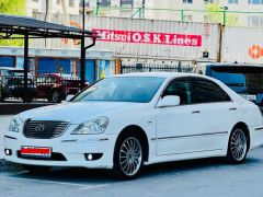 Фото авто Toyota Crown Majesta