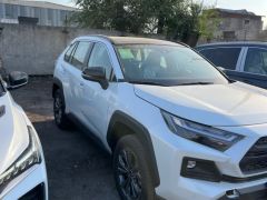 Сүрөт унаа Toyota RAV4