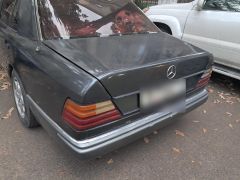 Фото авто Mercedes-Benz W124