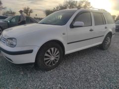 Photo of the vehicle Volkswagen Golf