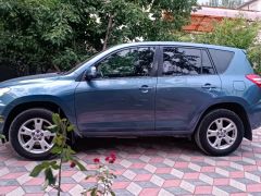 Сүрөт унаа Toyota RAV4