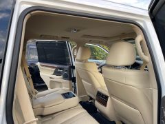 Photo of the vehicle Lexus LX