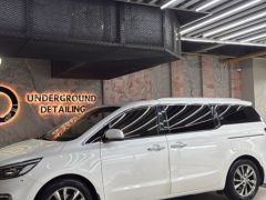 Сүрөт унаа Kia Carnival