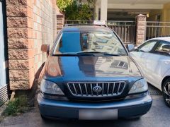 Photo of the vehicle Lexus RX