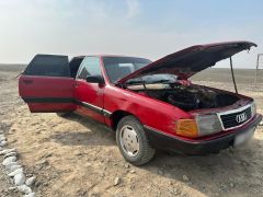 Photo of the vehicle Audi 100