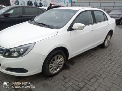 Фото авто BYD E5