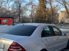 Сүрөт унаа Mercedes-Benz C-Класс