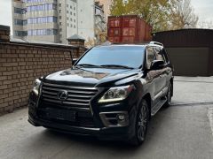 Photo of the vehicle Lexus LX