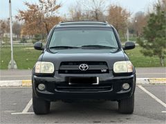 Сүрөт унаа Toyota Sequoia