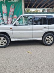 Photo of the vehicle Mitsubishi Pajero iO