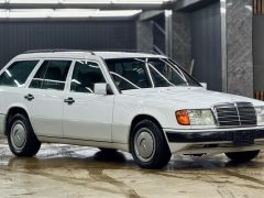 Фото авто Mercedes-Benz W124