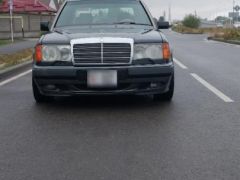 Сүрөт унаа Mercedes-Benz W124