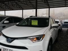 Сүрөт унаа Toyota RAV4