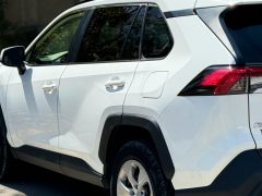 Сүрөт унаа Toyota RAV4