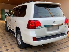 Сүрөт унаа Toyota Land Cruiser