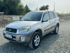 Сүрөт унаа Toyota RAV4