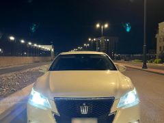 Сүрөт унаа Toyota Crown