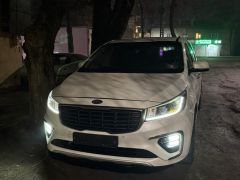 Photo of the vehicle Kia Carnival