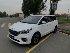 Photo of the vehicle Kia Carnival