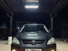 Photo of the vehicle Toyota Ipsum