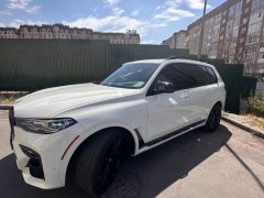 Photo of the vehicle BMW X7