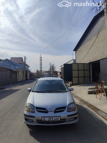 Nissan Almera Tino
