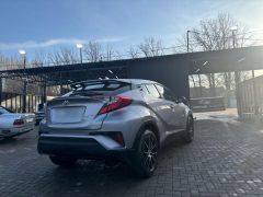 Сүрөт унаа Toyota C-HR