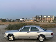 Сүрөт унаа Mercedes-Benz W124