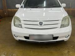 Сүрөт унаа Toyota Ist