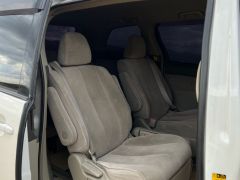 Photo of the vehicle Toyota Estima