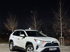 Сүрөт унаа Toyota RAV4